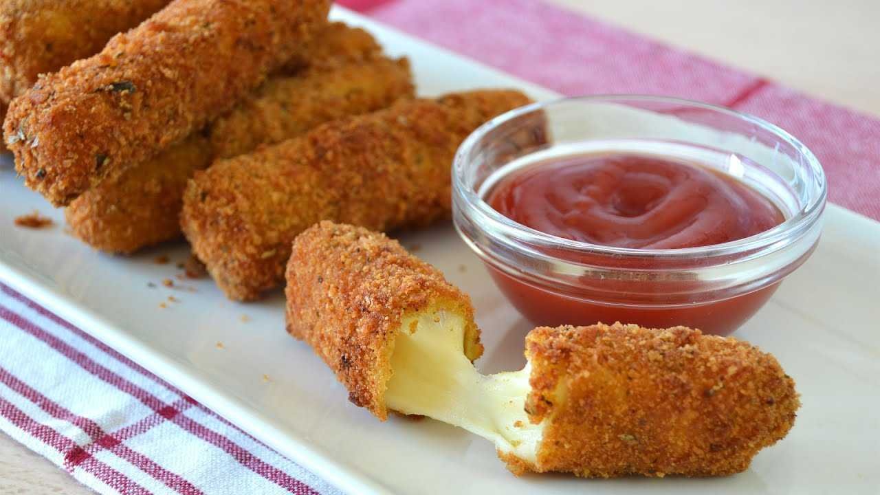 Bastones de muzzarella al horno